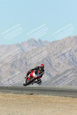 media/Dec-01-2025-Moto Forza (Mon) [[2daa91e15f]]/2-Intermediate Group/Session 4 Turn 9/